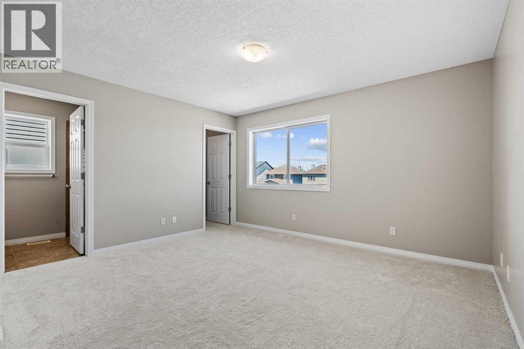 28 Saddlebrook Gardens NE, Calgary, Alberta  T3J 5M6 - Photo 17 - A2325561