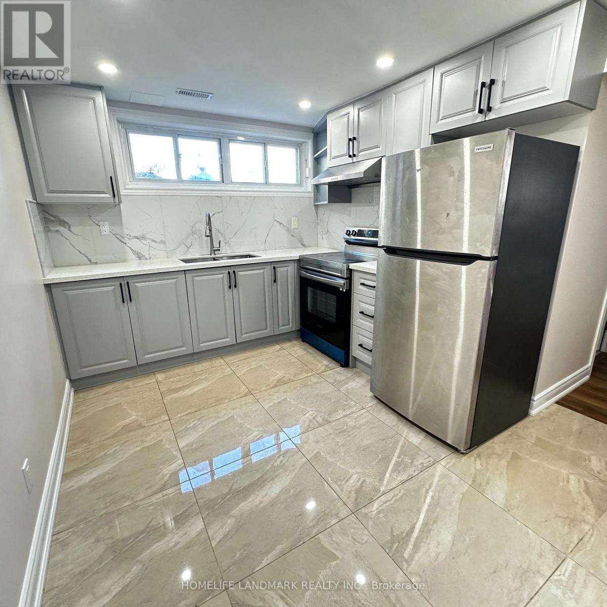 Bsmt - 38 Mendip Crescent, Toronto, Ontario  M1P 1Y4 - Photo 5 - E13683084