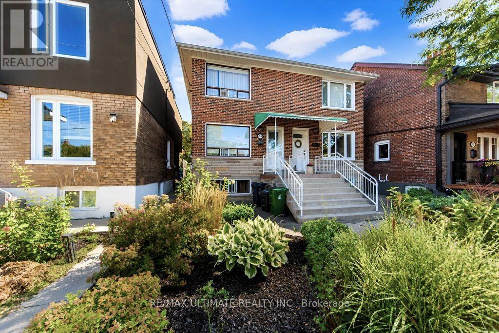 45 Mcroberts Avenue, Toronto, Ontario  M6E 4P3 - Photo 2 - W13835252