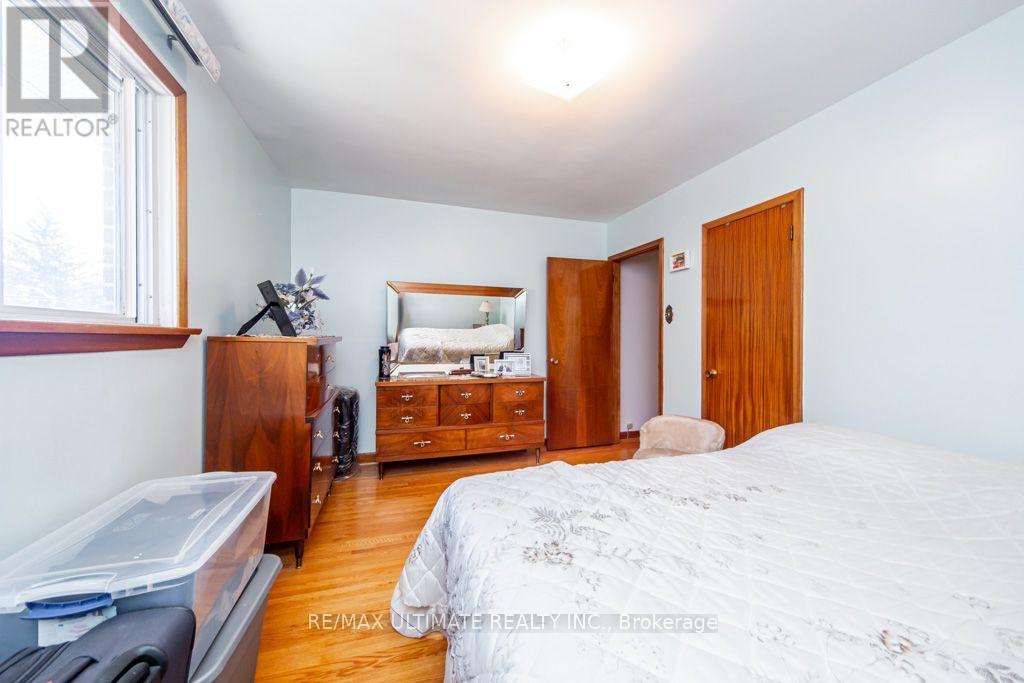 45 Mcroberts Avenue, Toronto, Ontario  M6E 4P3 - Photo 25 - W13835252