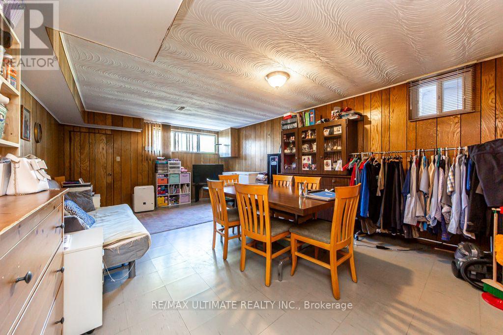 45 Mcroberts Avenue, Toronto, Ontario  M6E 4P3 - Photo 34 - W13835252