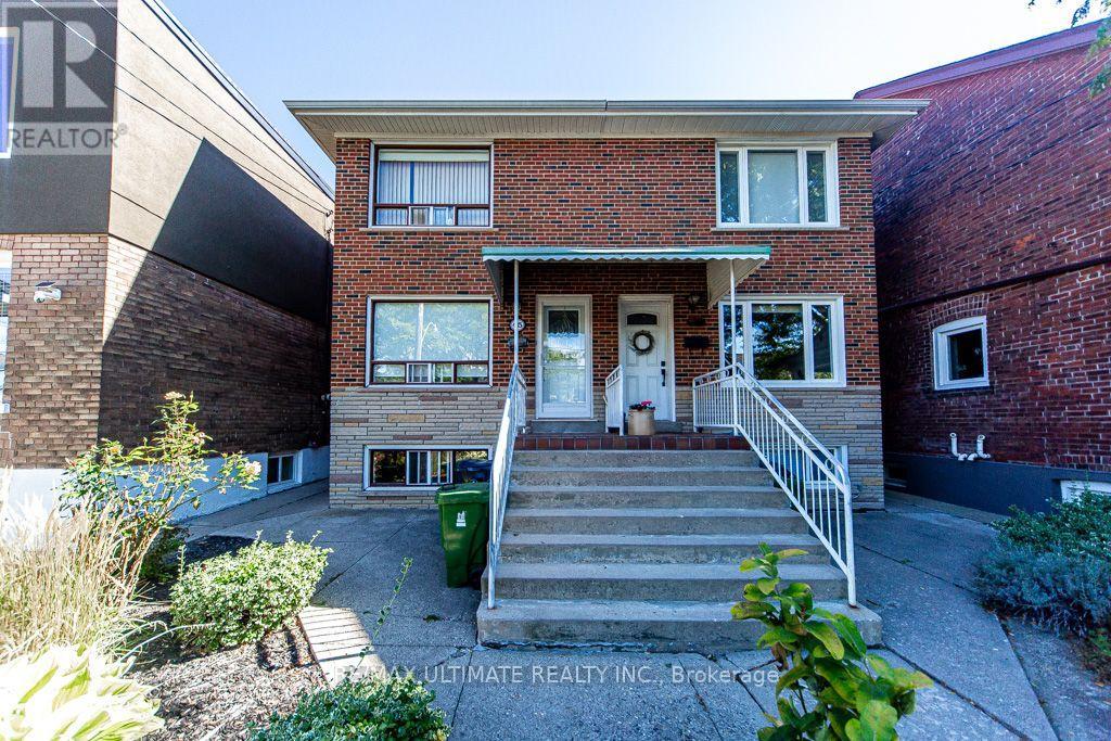 45 Mcroberts Avenue, Toronto, Ontario  M6E 4P3 - Photo 8 - W13835252