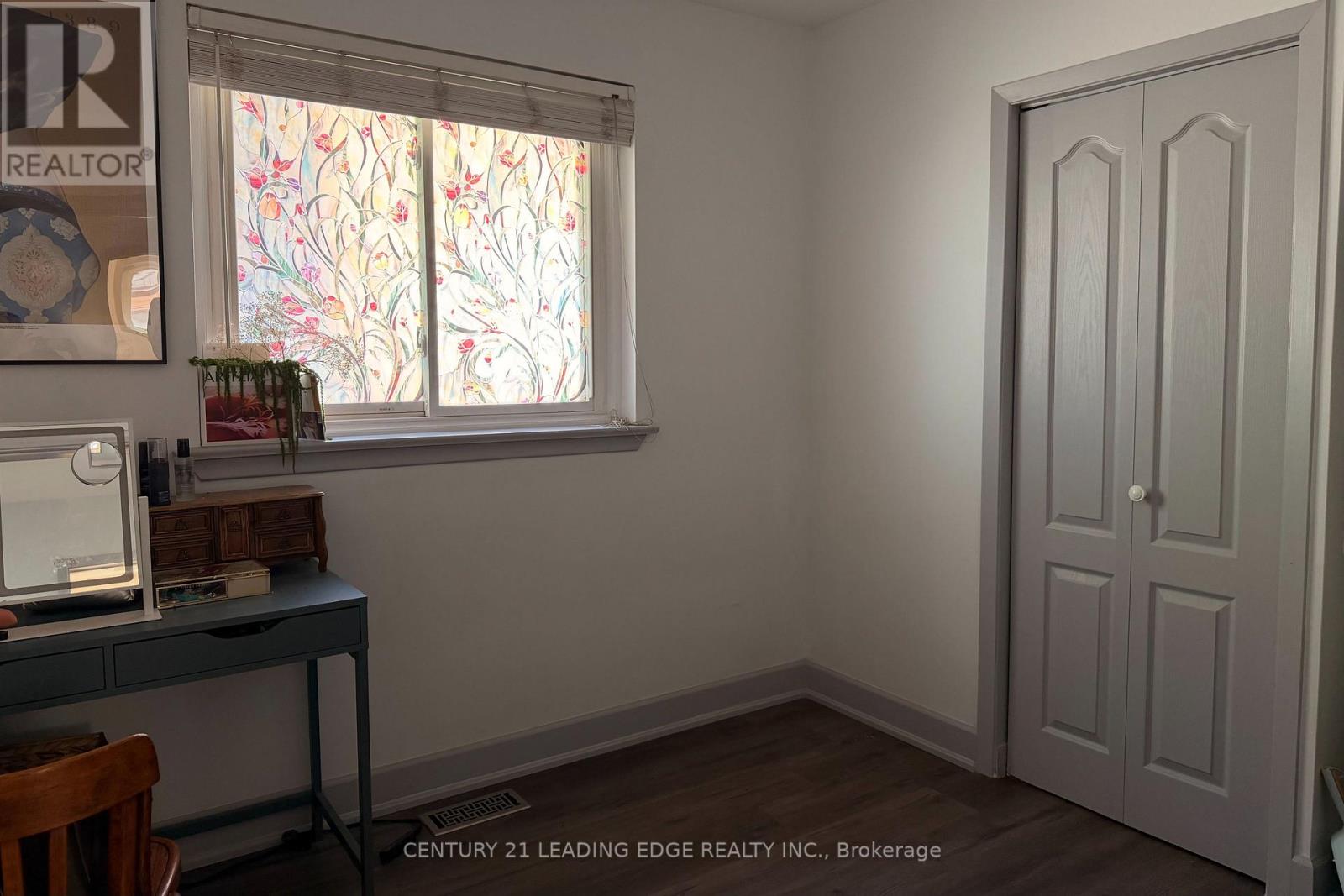 22 Highbury Road, Toronto, Ontario  M9M 2J7 - Photo 12 - W13835318