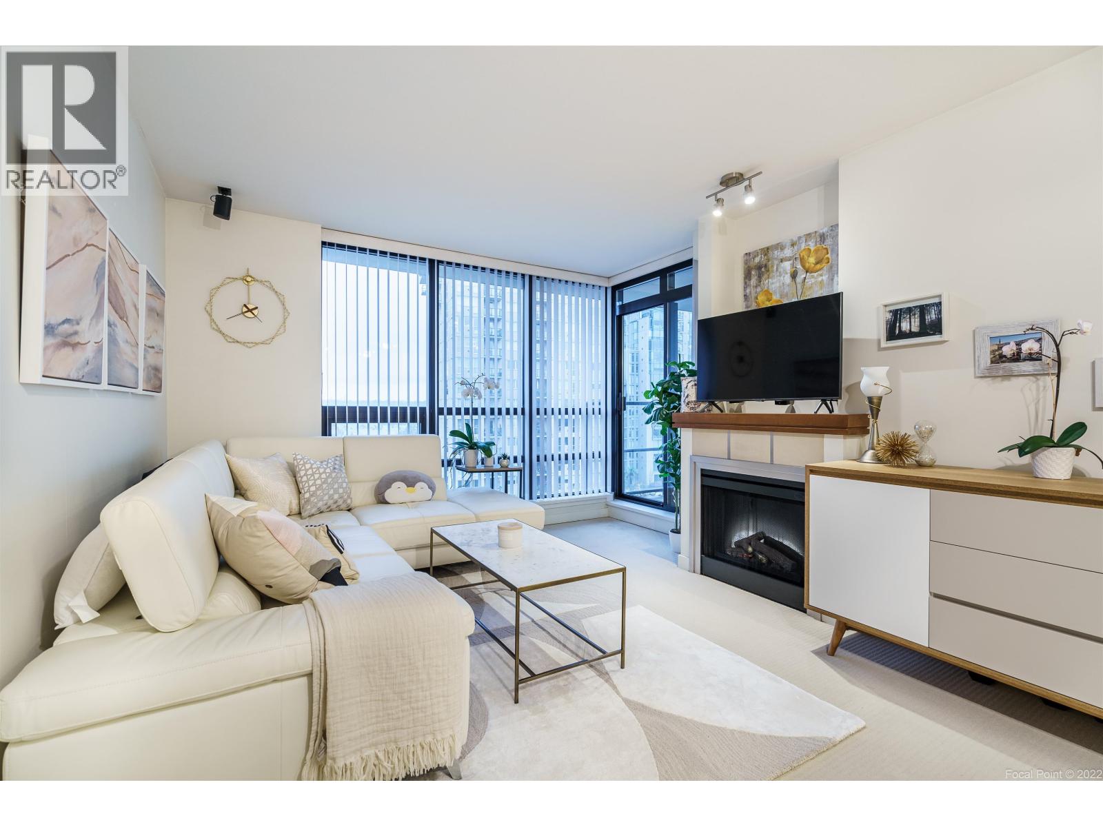 1102 1 Renaissance Square, New Westminster, British Columbia  V3M 0B6 - Photo 14 - R3131700