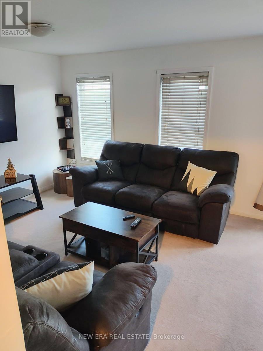 225 Schreyer Crescent, Milton, Ontario  L9T 7B6 - Photo 8 - W13830966