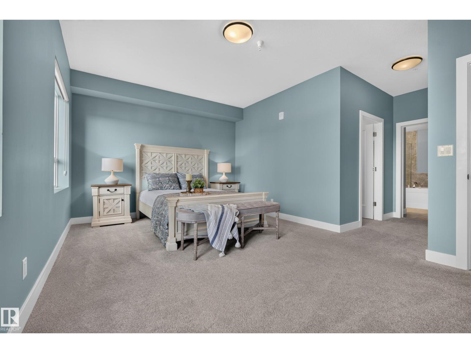#732 200 BELLEROSE DR