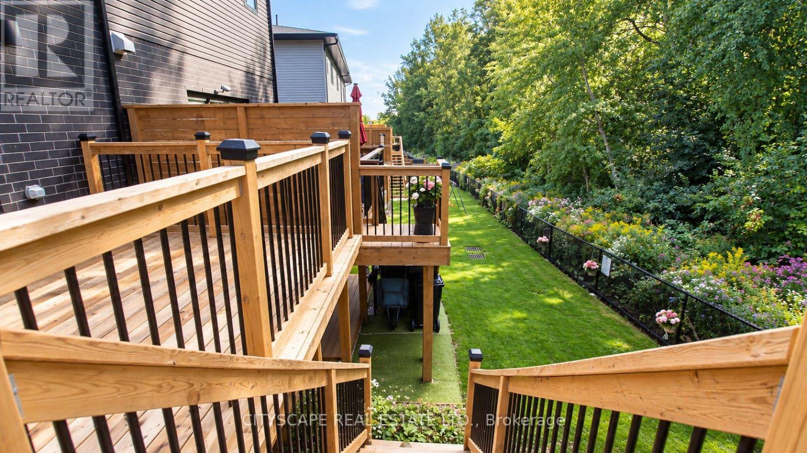908 Robert Ferrie Drive, Kitchener, Ontario  N2R 0P2 - Photo 13 - X13828446