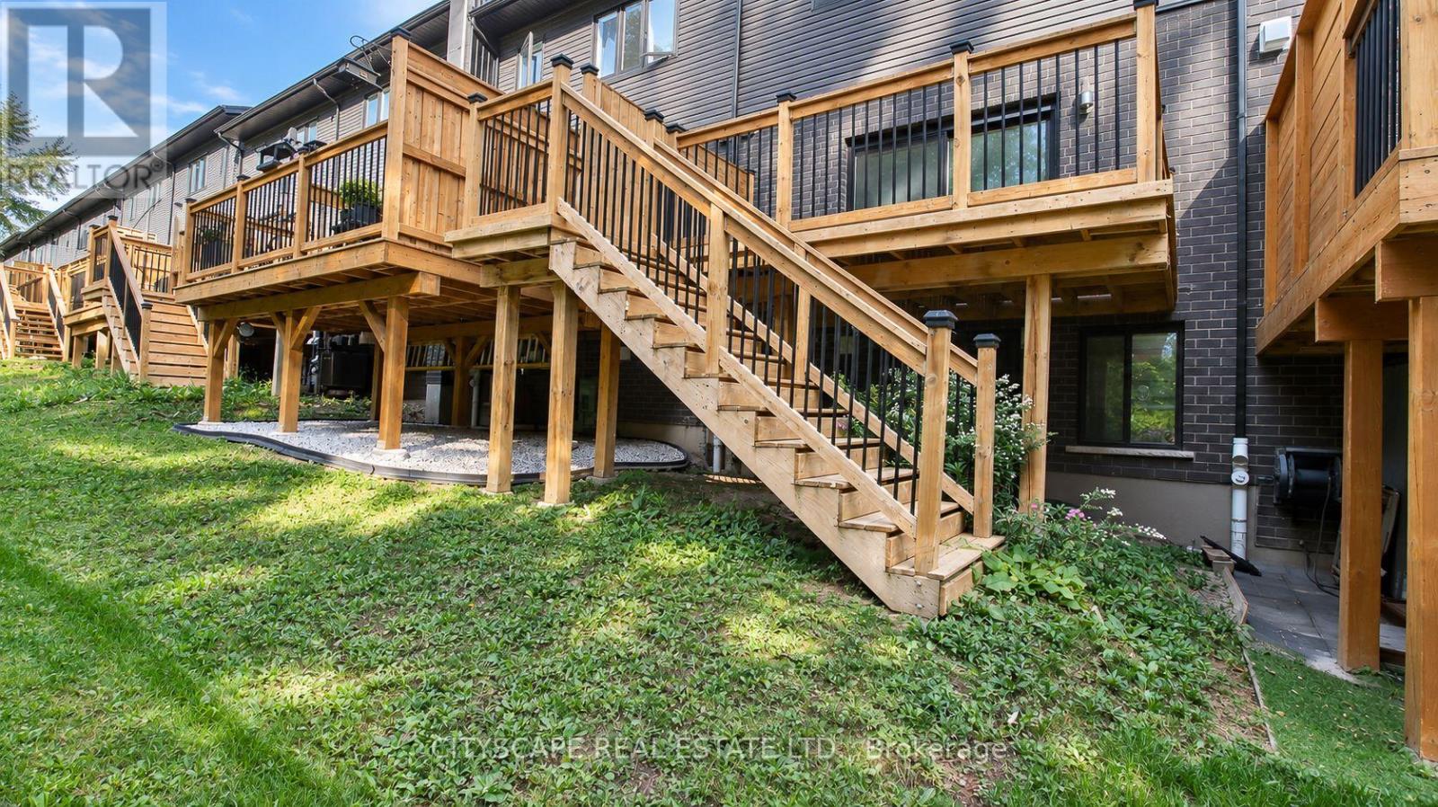 908 Robert Ferrie Drive, Kitchener, Ontario  N2R 0P2 - Photo 14 - X13828446