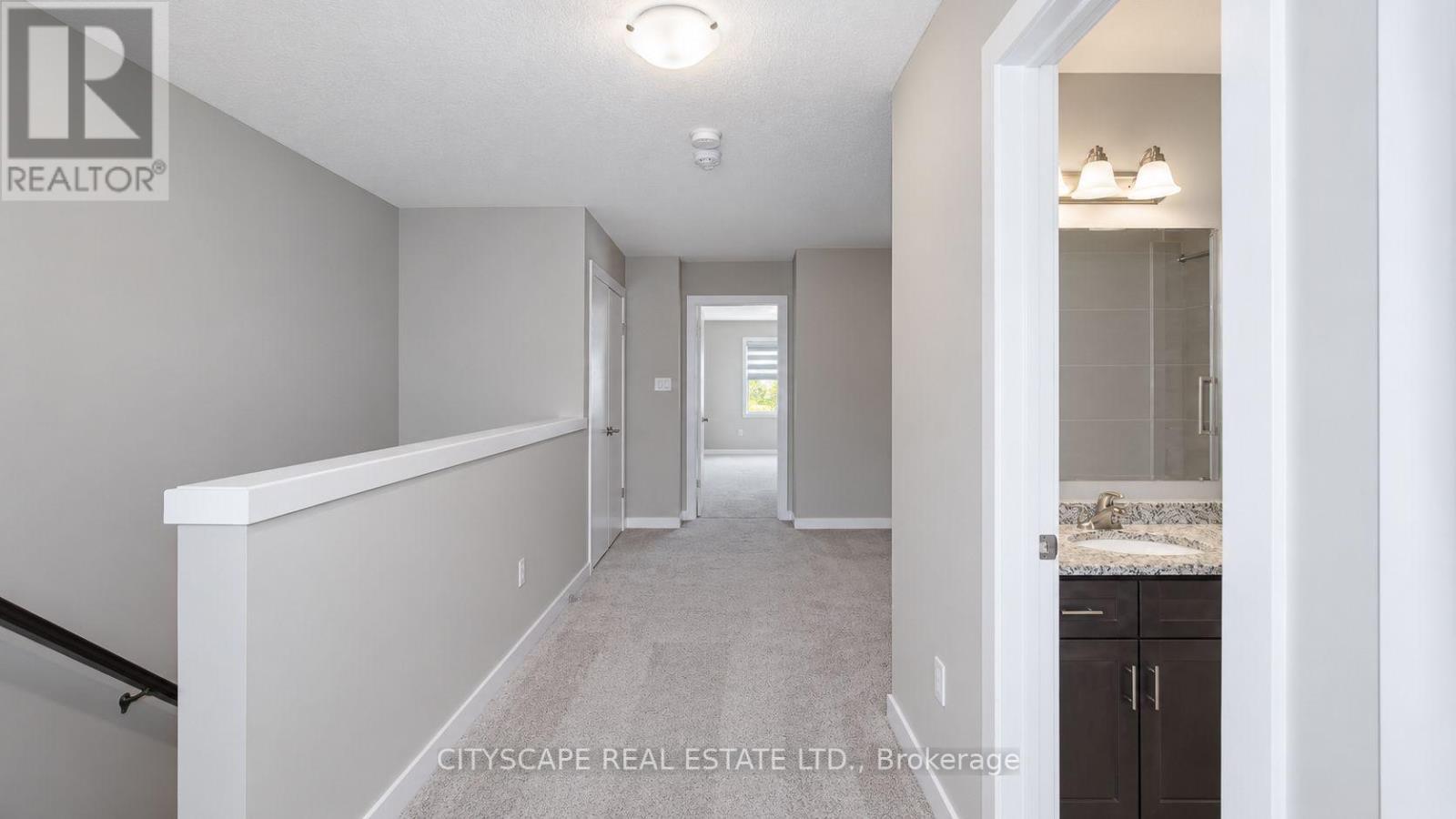908 Robert Ferrie Drive, Kitchener, Ontario  N2R 0P2 - Photo 22 - X13828446