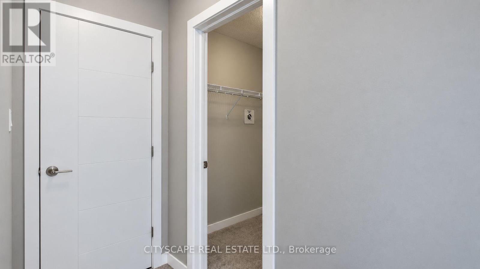 908 Robert Ferrie Drive, Kitchener, Ontario N2R 0P2 - Photo 31 - X13780446