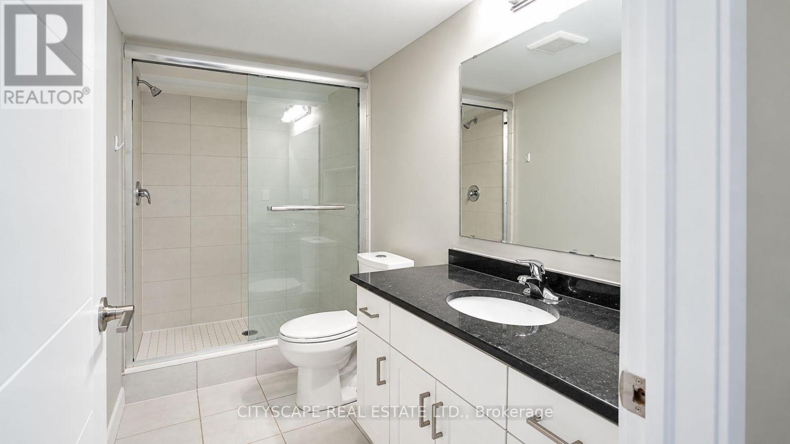 908 Robert Ferrie Drive, Kitchener, Ontario N2R 0P2 - Photo 35 - X13780446