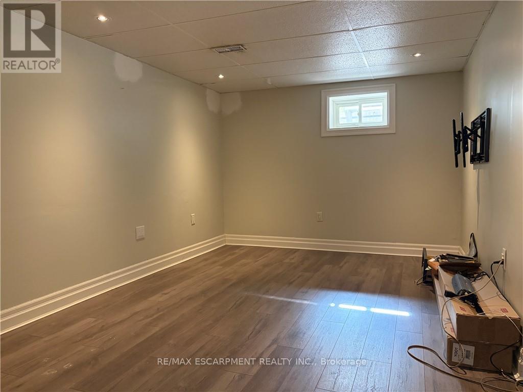 24 Queenslea Drive, Hamilton, Ontario  L8W 1G1 - Photo 11 - X13829376