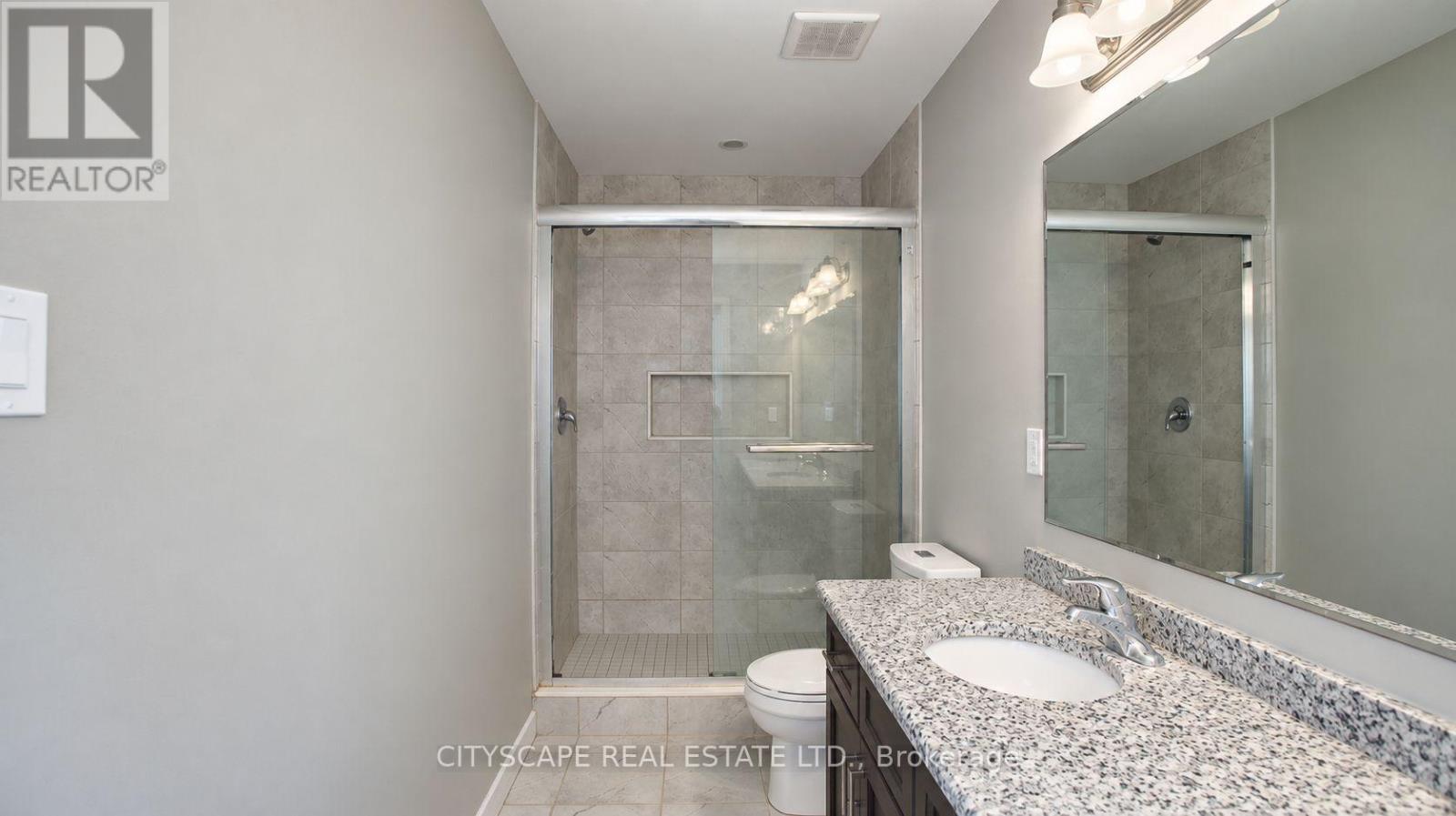 908 Robert Ferrie Drive, Kitchener, Ontario  N2R 0P2 - Photo 29 - X13828446
