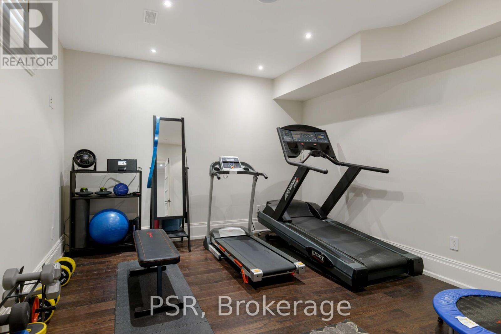 94 Munro Boulevard, Toronto, Ontario  M2P 1C4 - Photo 37 - C13835204