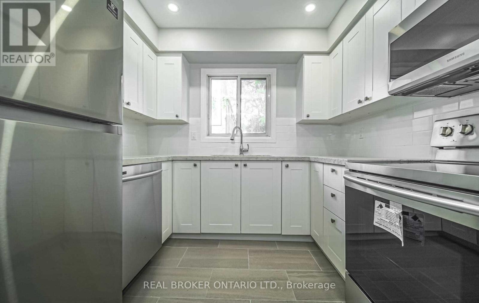 12 - 1100 OXFORD STREET, Oshawa, Ontario