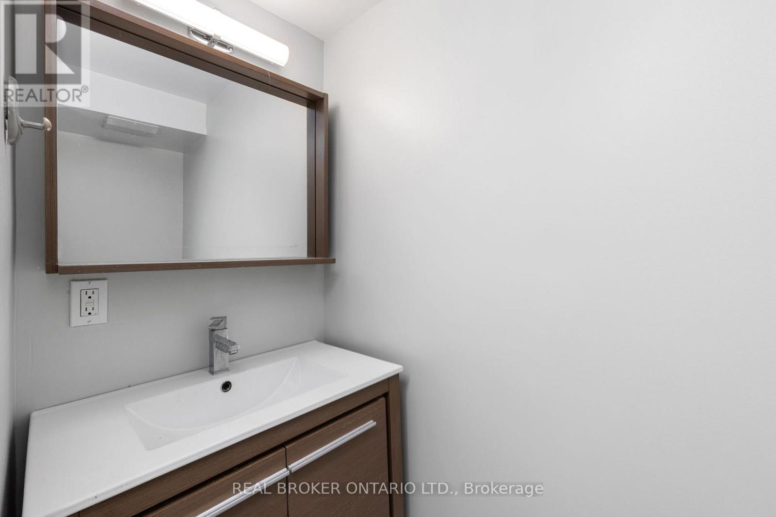 12 - 1100 Oxford Street, Oshawa, Ontario  L1J 6G4 - Photo 14 - E13834536