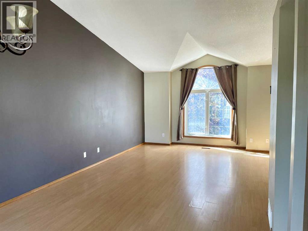 11 Chilcotin Crescent W, Lethbridge, Alberta  T1K 7G8 - Photo 2 - A2346374