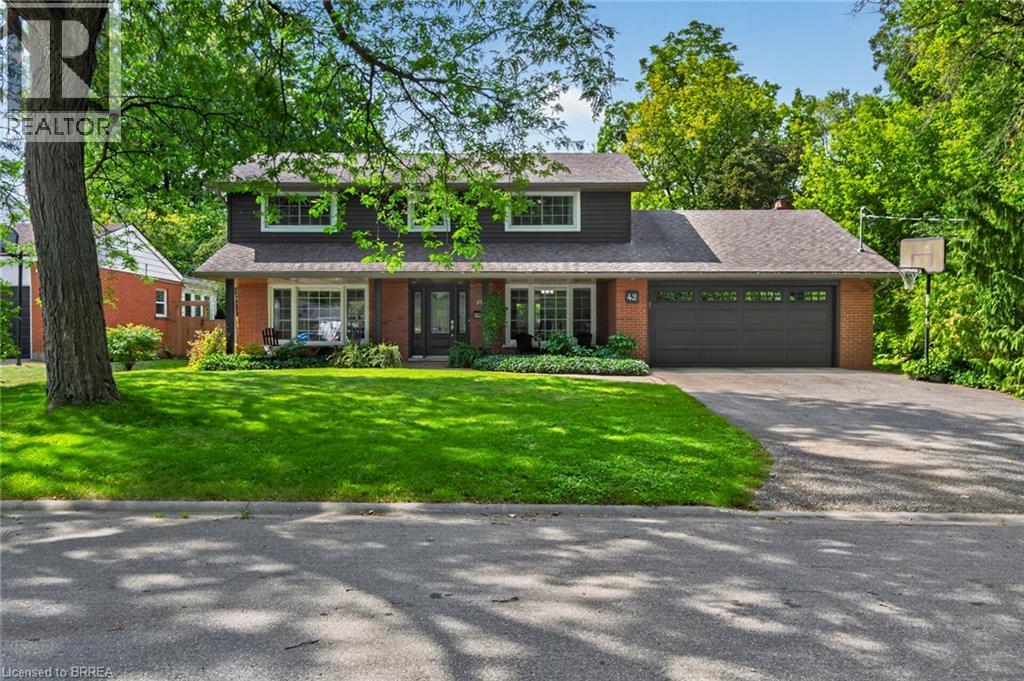 42 ROBINSON Avenue, Brantford, Ontario