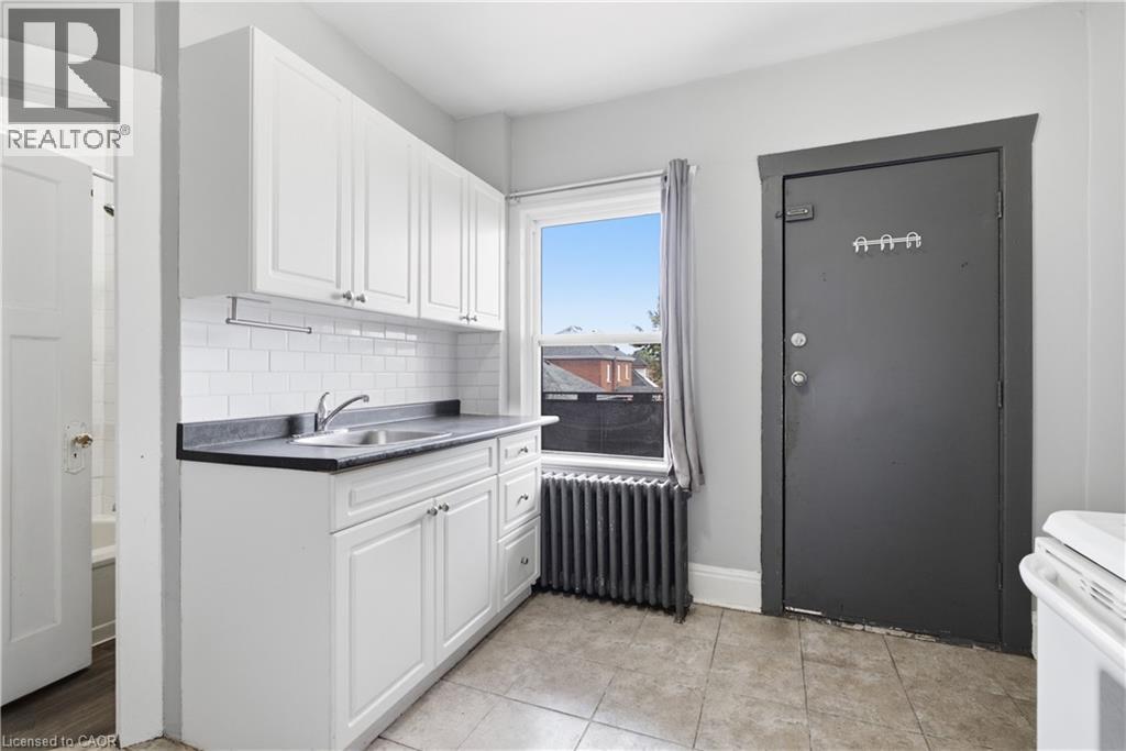 1539-1547 Barton Street E, Hamilton, Ontario  L8H 2X7 - Photo 4 - 40861411