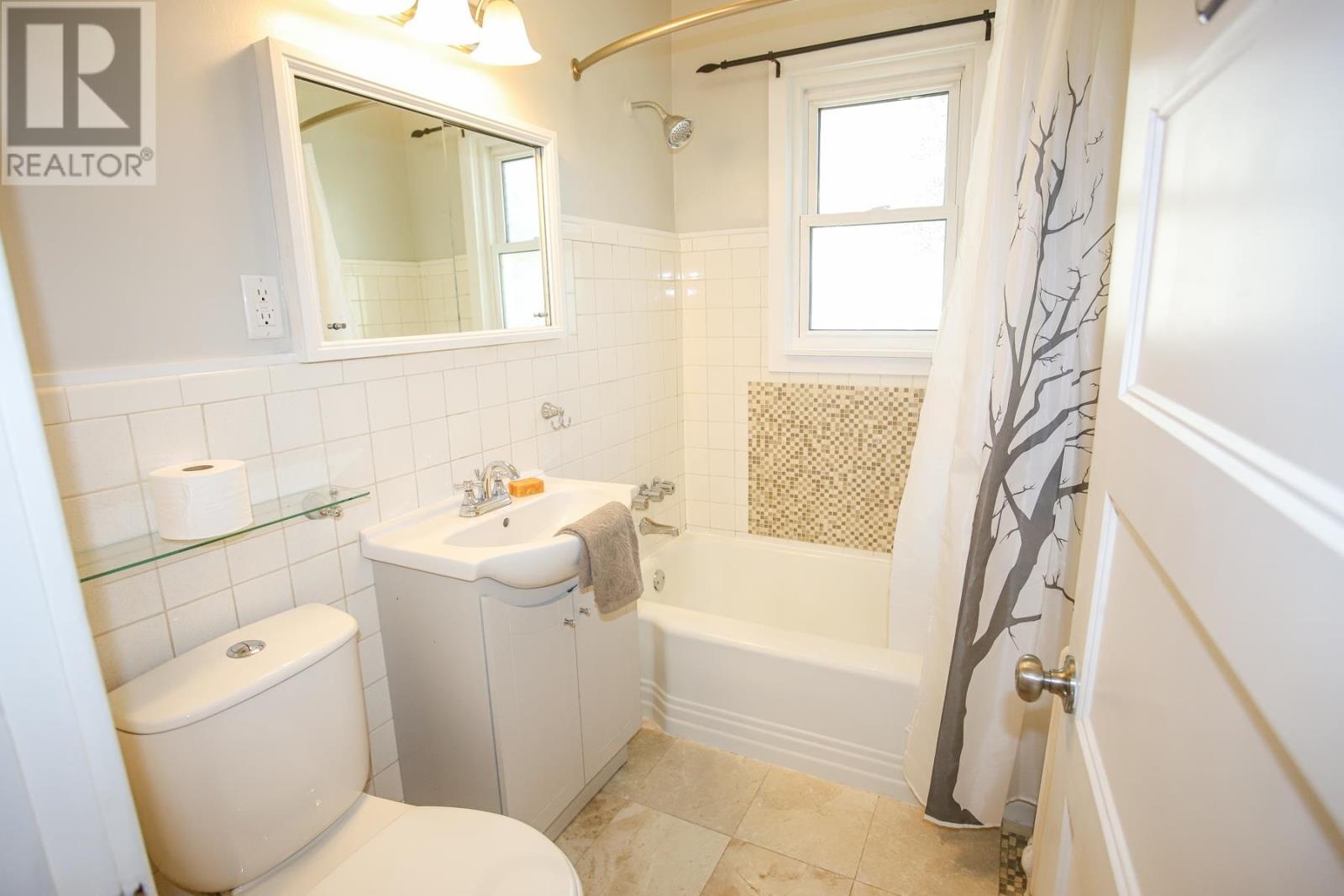 28 Putney Rd, Sault Ste. Marie, Ontario P6B 2Y5 - Photo 12 - SM262692