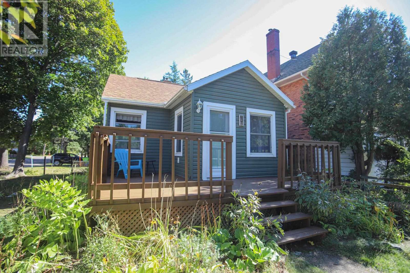 28 Putney Rd, Sault Ste. Marie, Ontario P6B 2Y5 - Photo 3 - SM262692