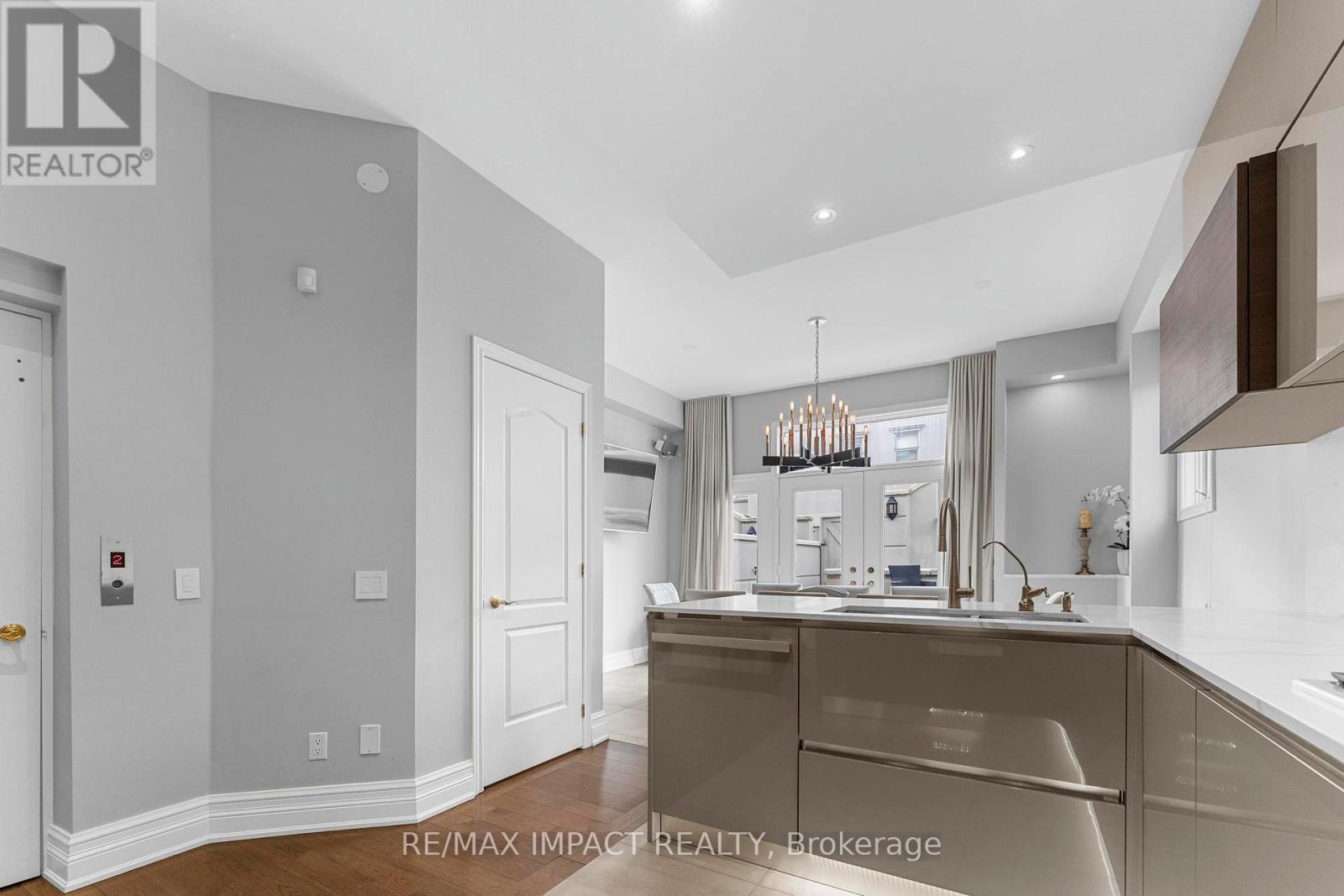 13 - 260 Russell Hill Road, Toronto, Ontario M4V 2T2 - Photo 10 - C13835508