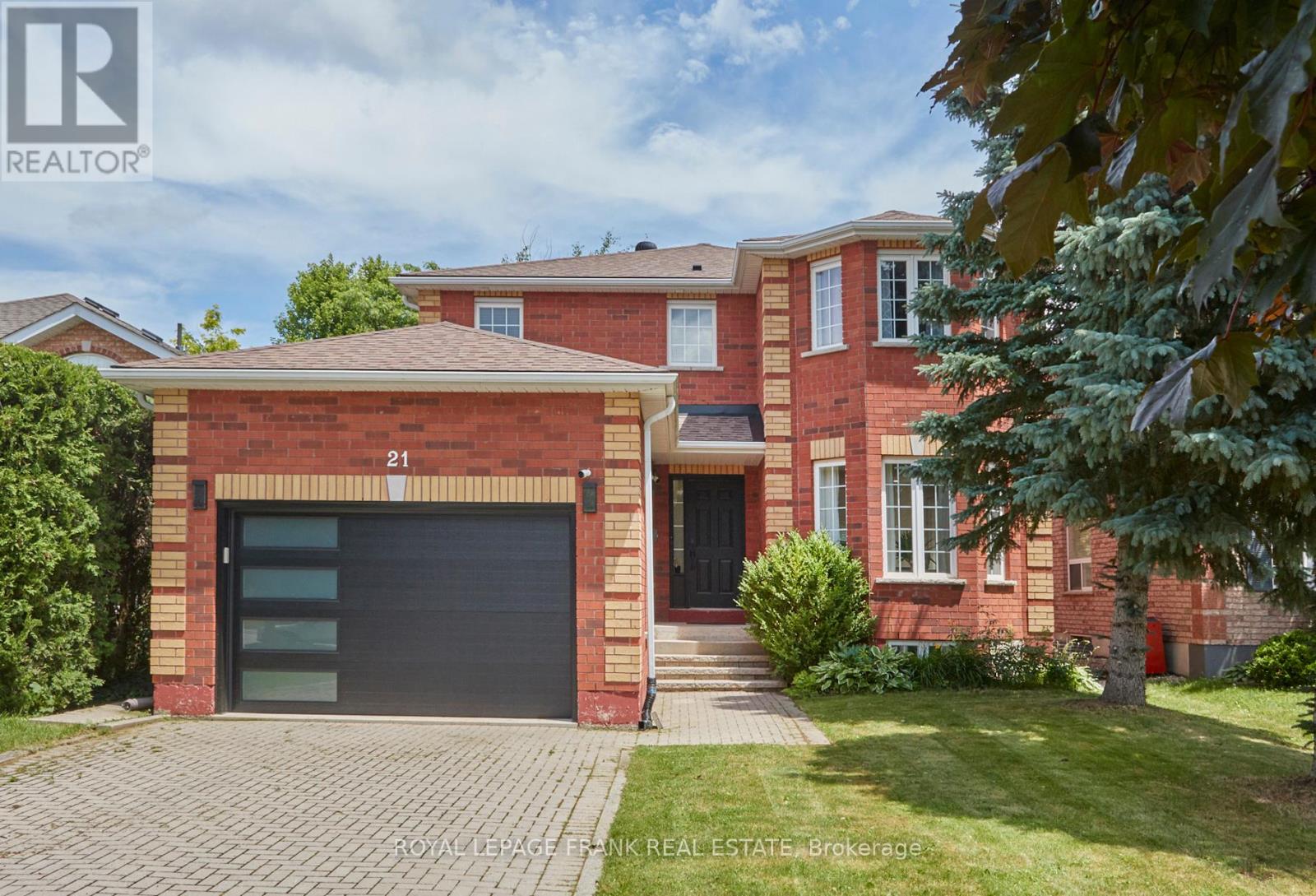 21 Crompton Drive, Barrie, Ontario L4M 6N1 - Photo 3 - S13835548