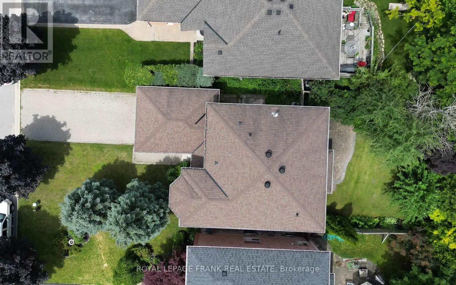 21 Crompton Drive, Barrie, Ontario L4M 6N1 - Photo 5 - S13835548