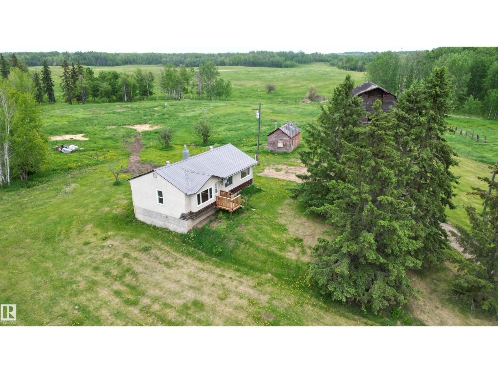 4216 Twp Rd 564, Rural Lac Ste. Anne County, Alberta  T0E 1A0 - Photo 9 - E4492412
