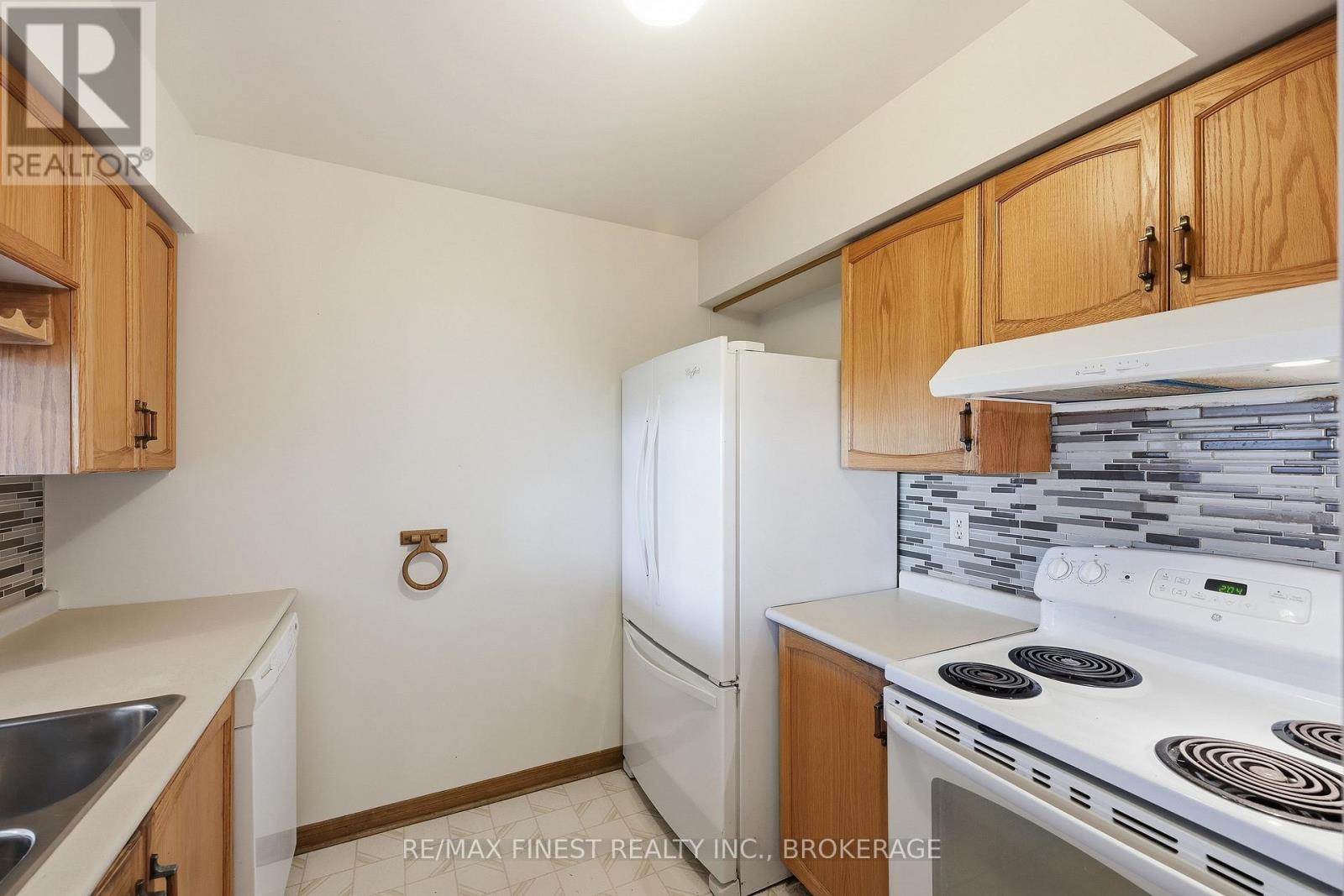 601 - 675 Davis Drive, Kingston, Ontario  K7M 8L5 - Photo 11 - X13835464