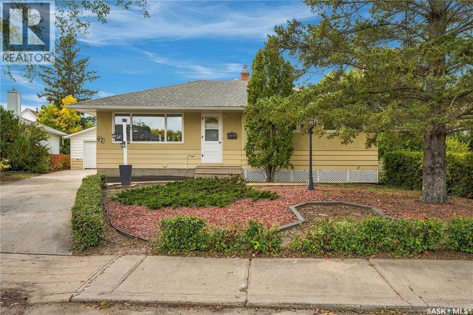 67 Laird Crescent, Regina, Saskatchewan  S4R 4N7 - Photo 2 - SK049732