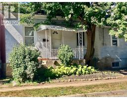 9 WOODLAND Avenue, St. Catharines, Ontario