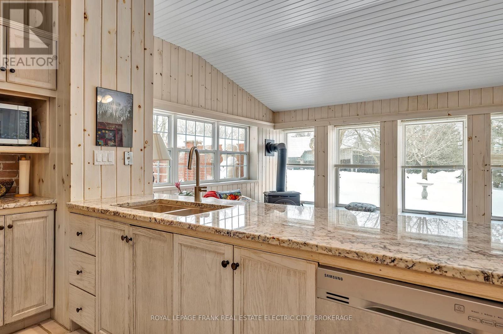 71 Savigny Road, Otonabee-South Monaghan, Ontario  K9J 6Y3 - Photo 10 - X13835452