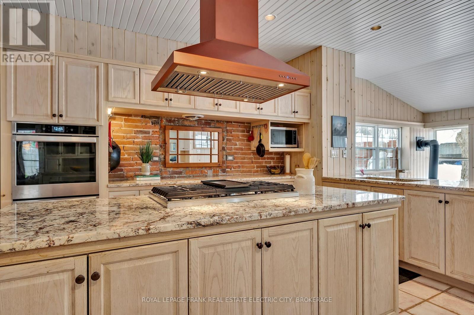 71 Savigny Road, Otonabee-South Monaghan, Ontario  K9J 6Y3 - Photo 5 - X13835452