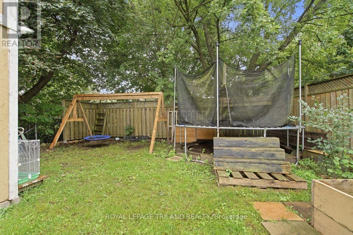 438 Magnolia Crescent, London East, Ontario  N5Y 4S9 - Photo 47 - X13835524