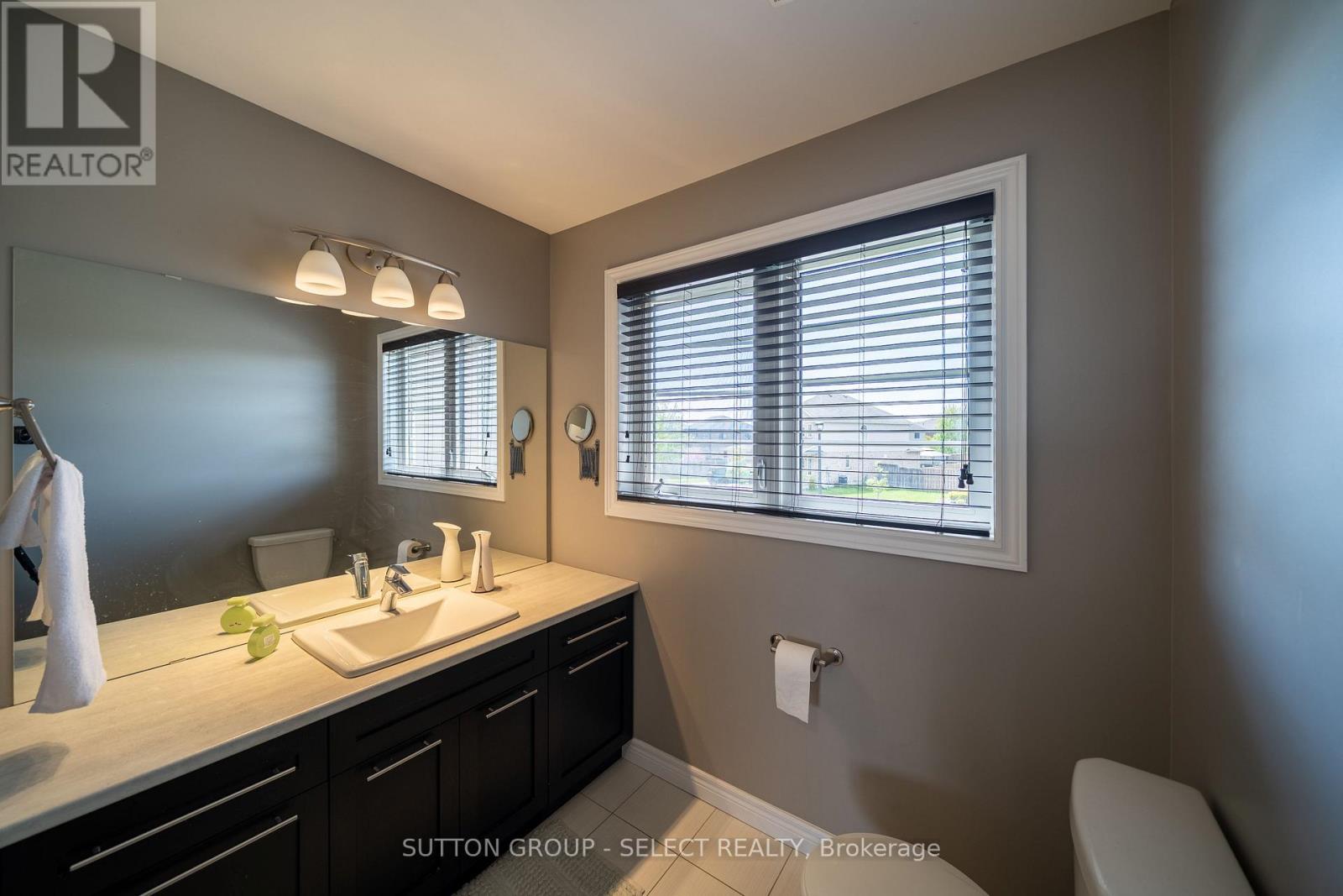 1825 Couldridge Way, London North, Ontario  N6G 0L6 - Photo 16 - X13835596