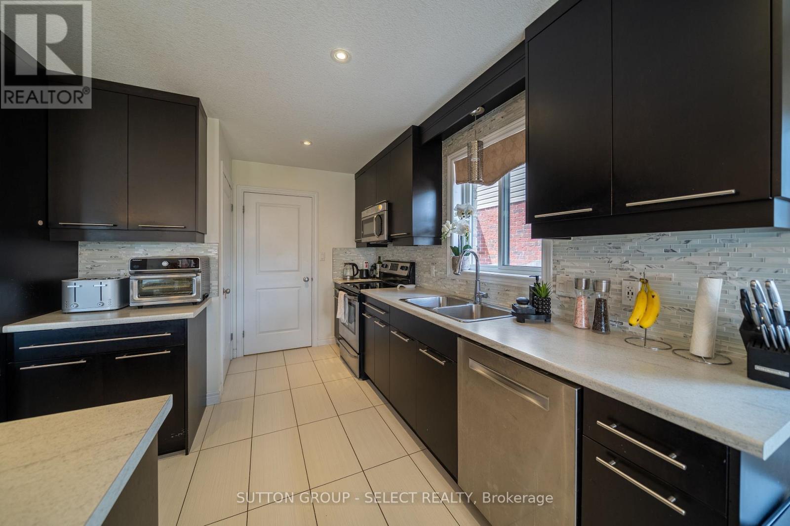1825 Couldridge Way, London North, Ontario  N6G 0L6 - Photo 7 - X13835596