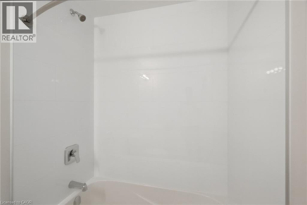 2500 Saw Whet Boulevard Unit# 122, Oakville, Ontario  L6M 5L7 - Photo 7 - 40864433