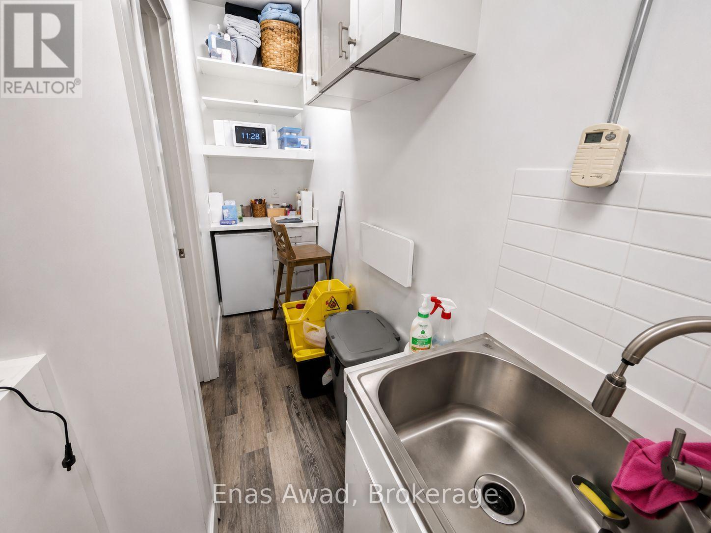 18 - 1235 Queensway Avenue E, Mississauga, Ontario  L4Y 0G4 - Photo 10 - W13524512