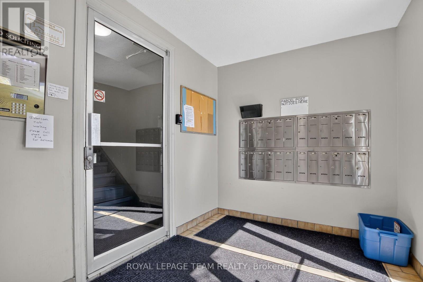 21 - 2 Charlotte Place, Brockville, Ontario  K6V 6T4 - Photo 2 - X13835442