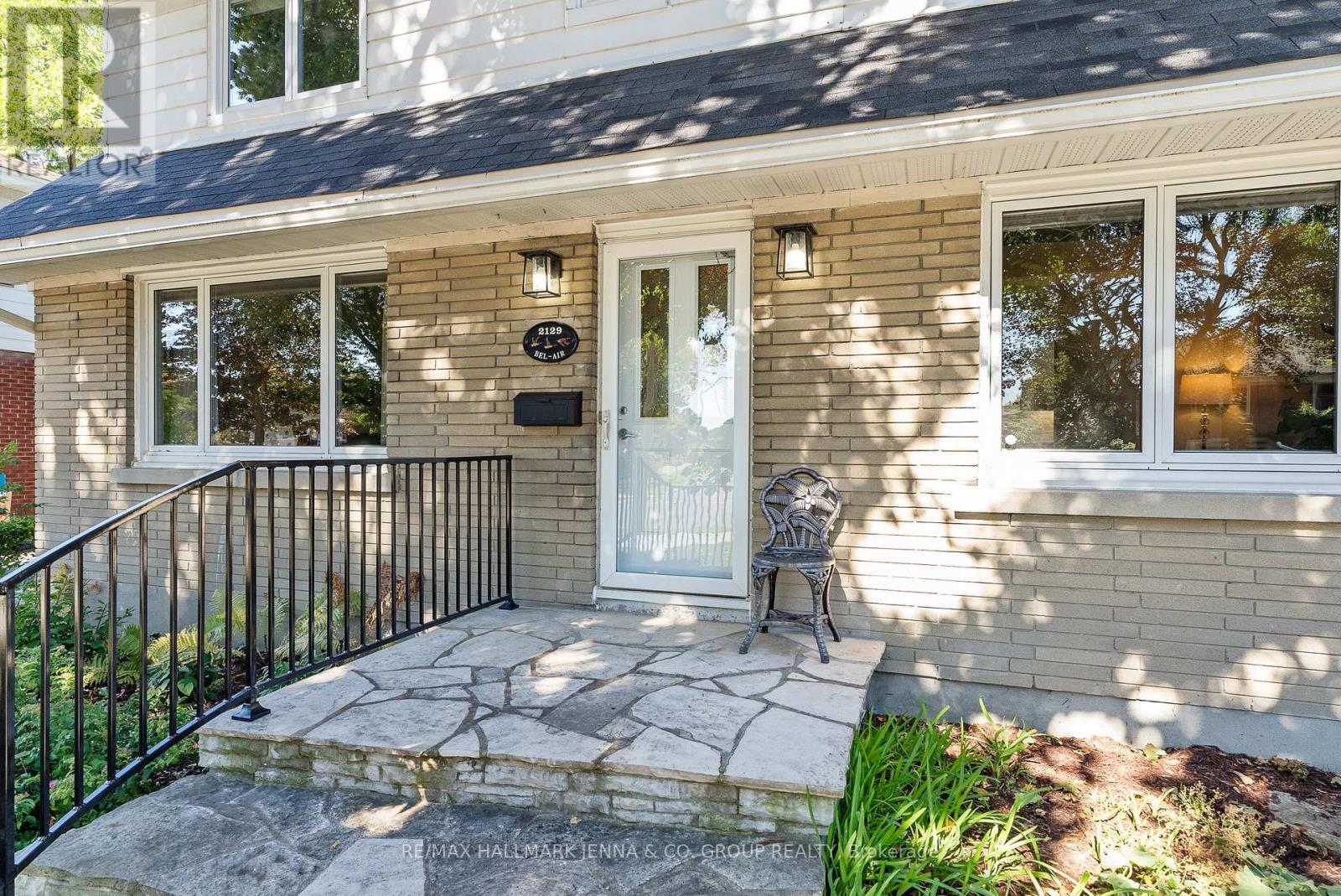2129 Belair Drive, Ottawa, Ontario  K2C 0X2 - Photo 2 - X13835622