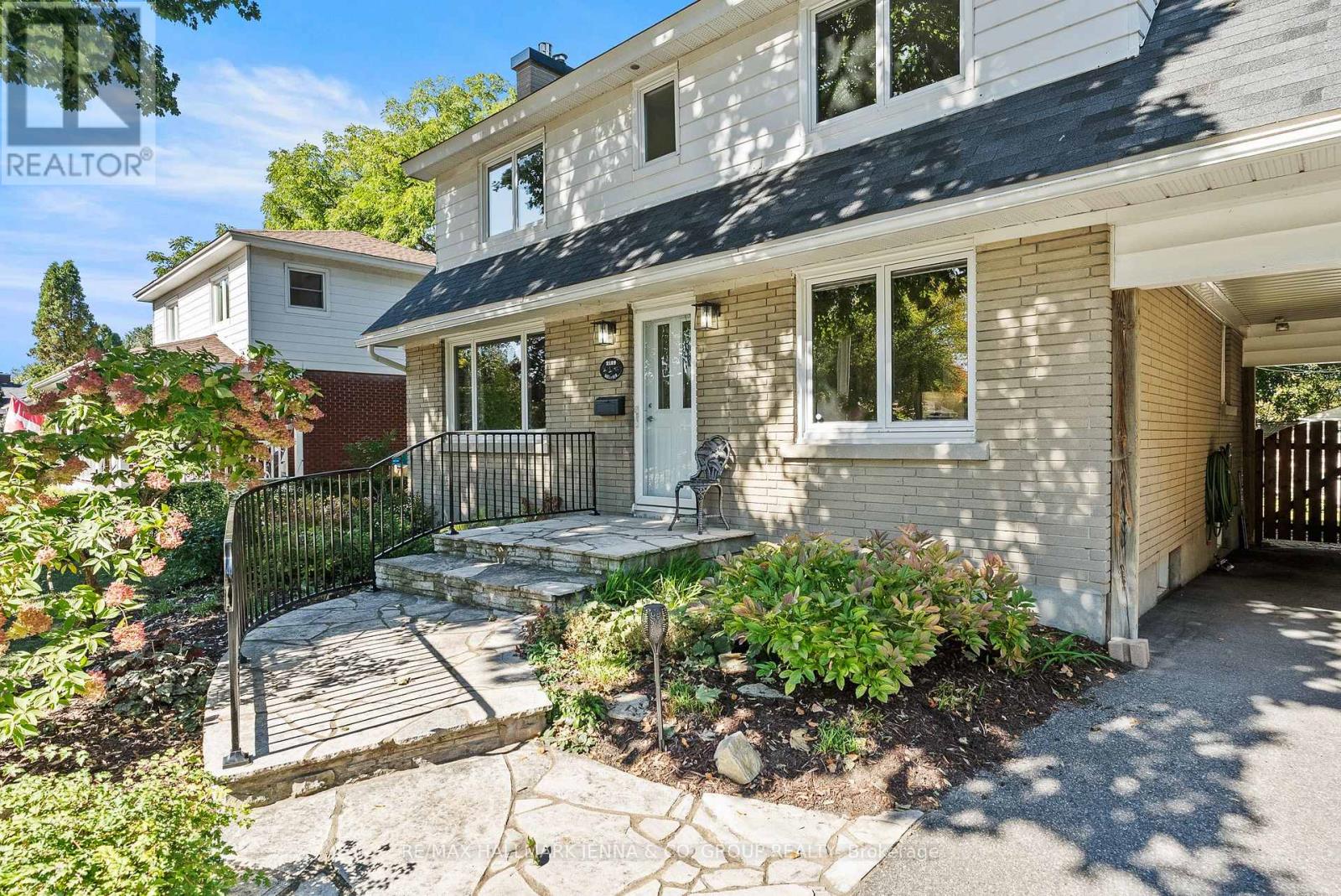 2129 Belair Drive, Ottawa, Ontario  K2C 0X2 - Photo 3 - X13835622