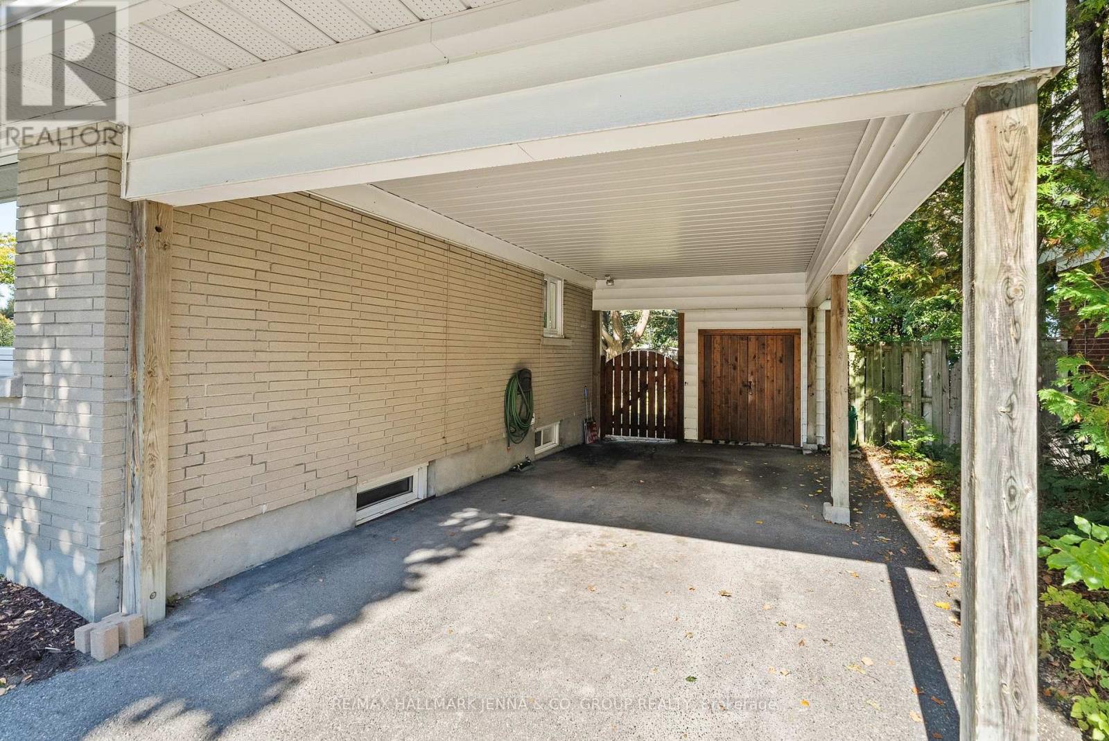 2129 Belair Drive, Ottawa, Ontario  K2C 0X2 - Photo 4 - X13835622