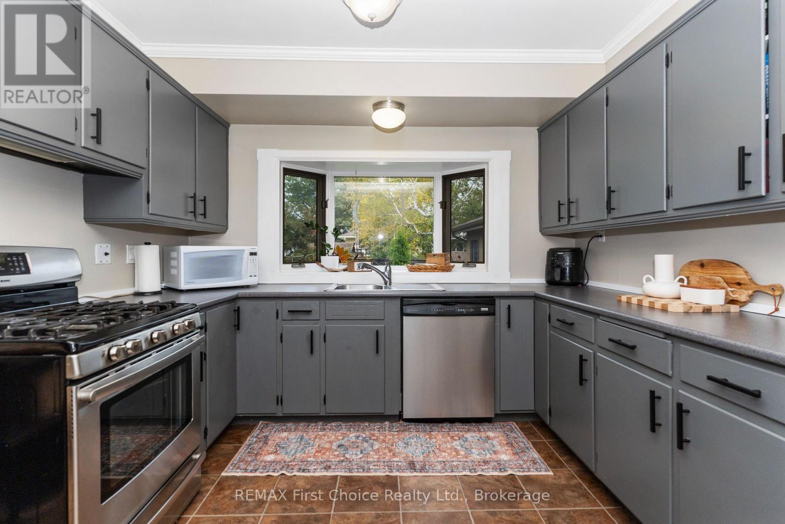96 Stardust Crescent, Thunder Bay, Ontario  P7A 6G8 - Photo 12 - X13835374