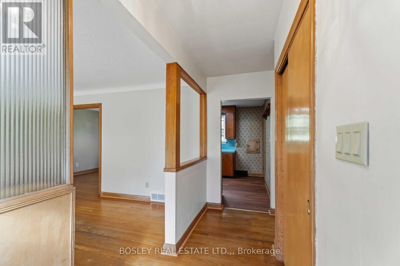 12 Glenhurst Circle, St. Catharines (Oakdale), Ontario L2T 1Z1 - Photo 4 - X13835546