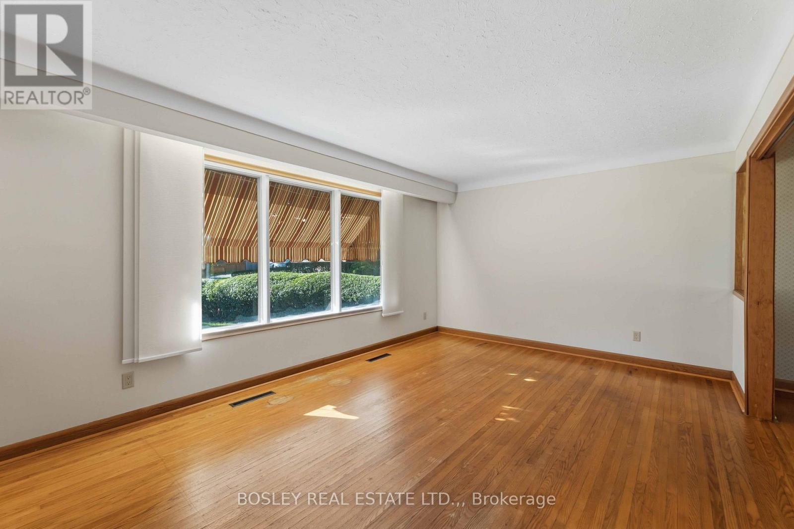 12 Glenhurst Circle, St. Catharines (Oakdale), Ontario L2T 1Z1 - Photo 5 - X13835546