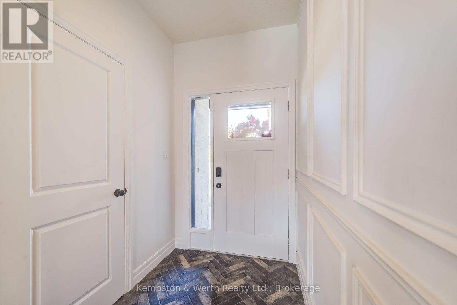 24 Gilmer Crescent, North Perth, Ontario N4W 0H2 - Photo 4 - X13835574