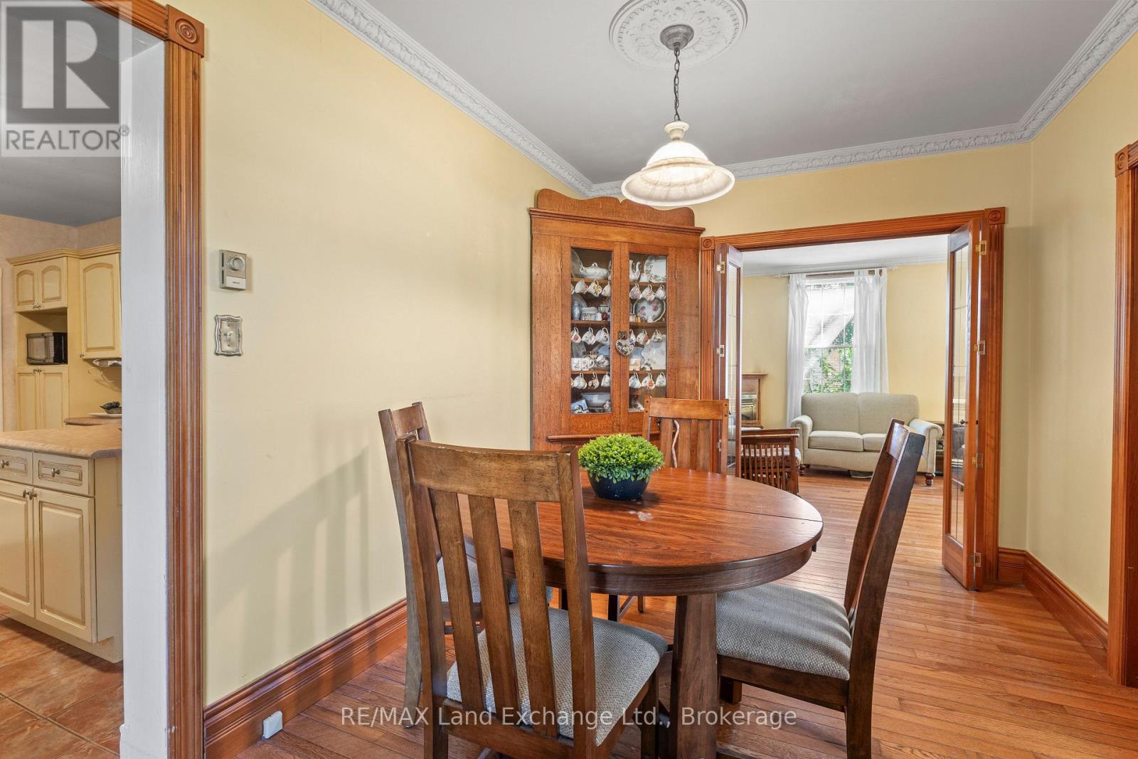 583 Elgin Street, Saugeen Shores, Ontario N0H 2C0 - Photo 13 - X13835606