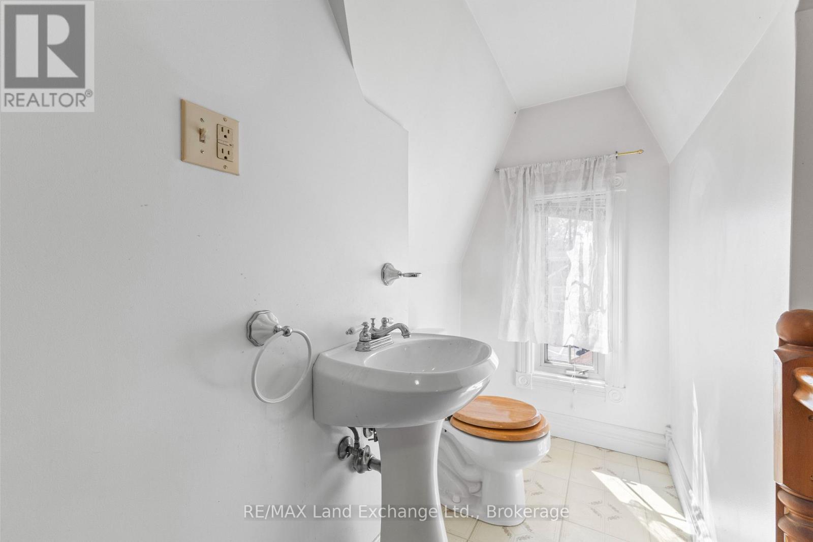 583 Elgin Street, Saugeen Shores, Ontario N0H 2C0 - Photo 24 - X13835606