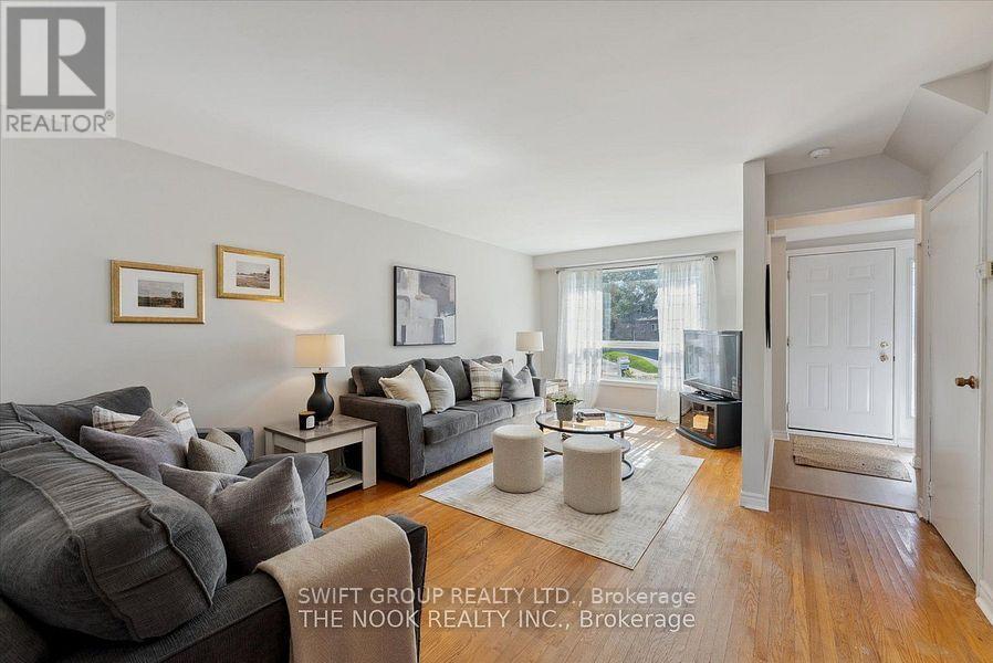 740 Krosno Boulevard, Pickering, Ontario  L1W 1G3 - Photo 4 - E13835484